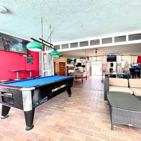 Apartamento Con Estupenda Piscina, Wifi, Tenerife Sur アパート