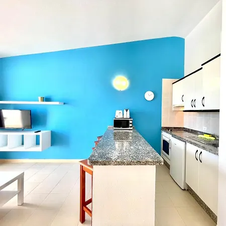 Apartamento Con Estupenda Piscina, Wifi, Tenerife Sur *
