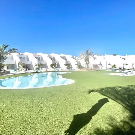 Апартаменты Apartamento Con Estupenda Piscina, Wifi, Tenerife Sur *